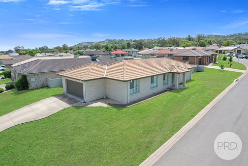 42 Orley Drive, TAMWORTH NSW 2340