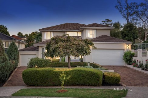42 Tidcombe Crescent Doncaster East 3109