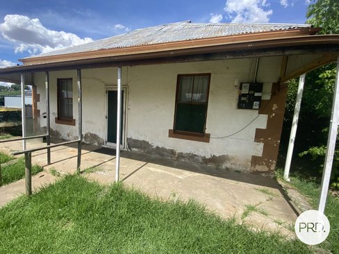 42 Tilga Street, CANOWINDRA NSW 2804