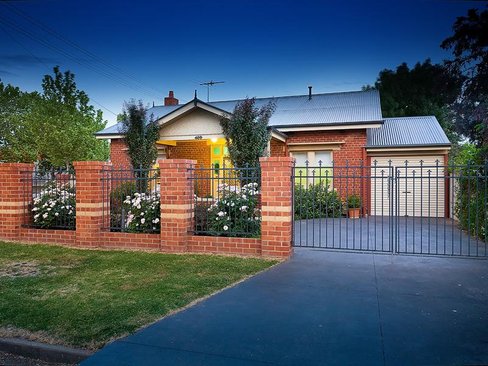 420 Macauley Street, SOUTH ALBURY NSW 2640