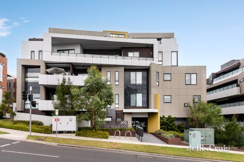 4/200 Reynolds Road Doncaster East 3109