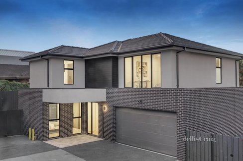 4 21 Inverell Avenue Mount Waverley 3149