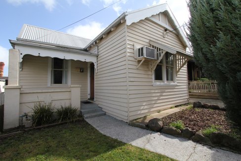 421 Nicholson Street, BLACK HILL VIC 3350