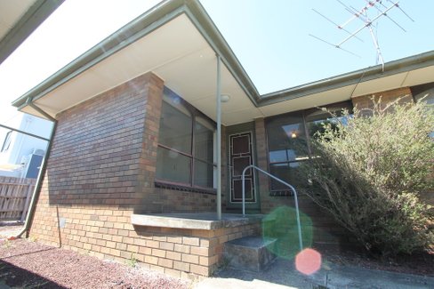 4/23 Longley Street, ALFREDTON VIC 3350