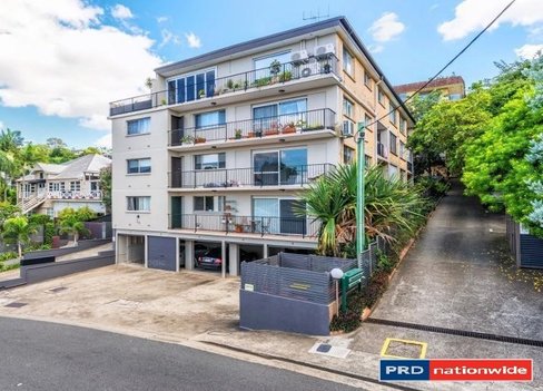 4/24 Crescent Road, HAMILTON QLD 4007