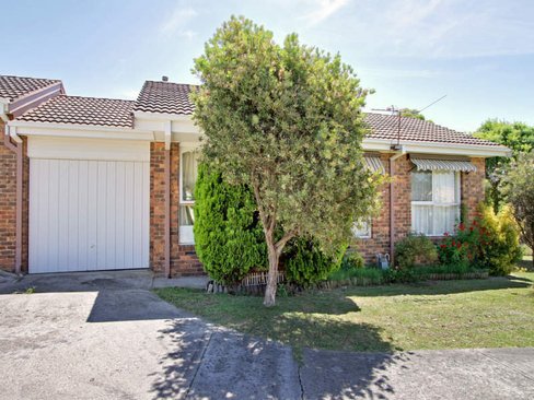 4 24 Slevin Street Lilydale 3140