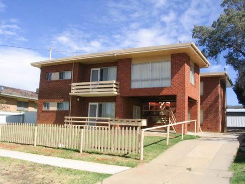 4/24 Willow Street, KOORINGAL NSW 2650