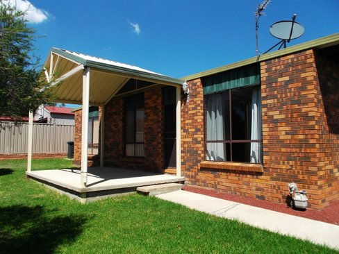 4/25 Bottlebrush Drive, TUMUT NSW 2720