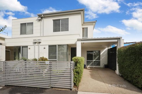 42H Adelaide Street Footscray 3011