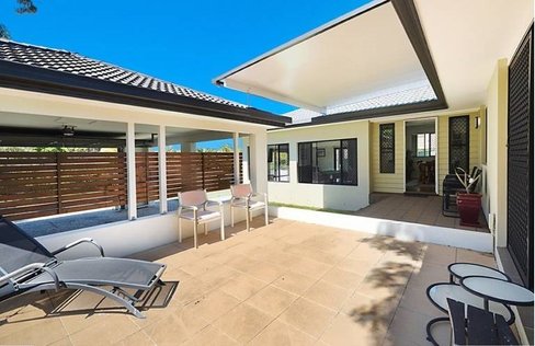 43 Binalong Drive, ASHMORE QLD 4214