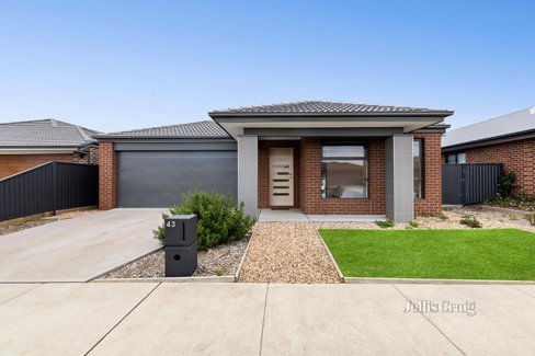 43 Clydesdale Drive Bonshaw 3352