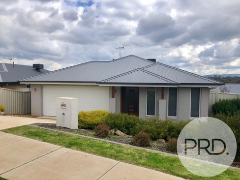 43 Felstead Circuit, THURGOONA NSW 2640
