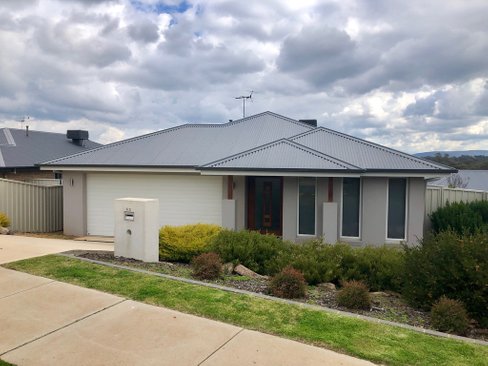 43 Felstead Circuit, THURGOONA NSW 2640