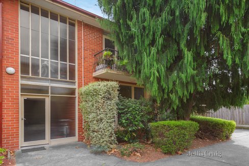 4/3 Hope Street Glen Iris 3146