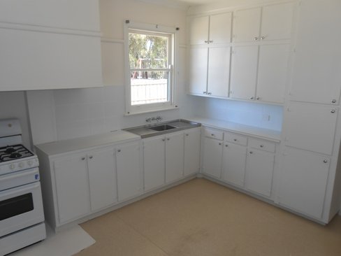 43 Marigold Street, WENDOUREE VIC 3355