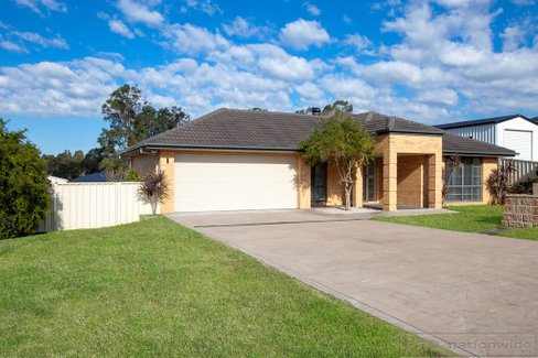 43 Stanton Drive, RAWORTH NSW 2321