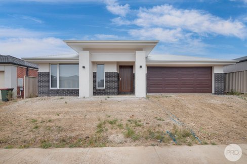 43 Yorkdale Boulevard, WINTER VALLEY VIC 3358