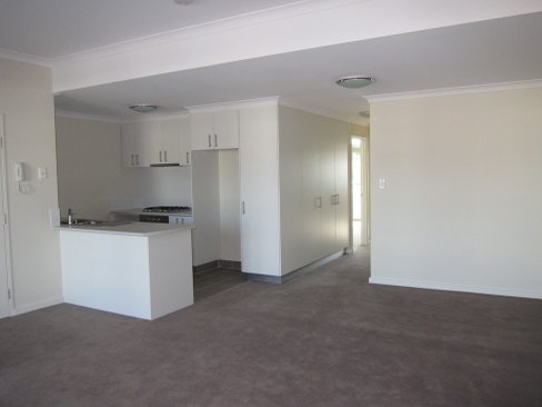 4/34 Malata Crescent, SUCCESS WA 6164