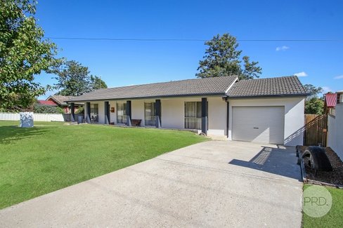 435 Parkview Crescent, LAVINGTON NSW 2641