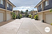 4/4-6 Locke Street, SOUTHPORT QLD 4215