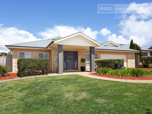 44 Bogong Crescent, TATTON NSW 2650