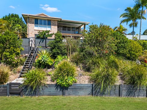 44 Bronzewing Close, ELANORA QLD 4221