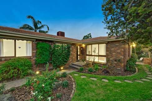 44 Coonawarra Drive Vermont South 3133