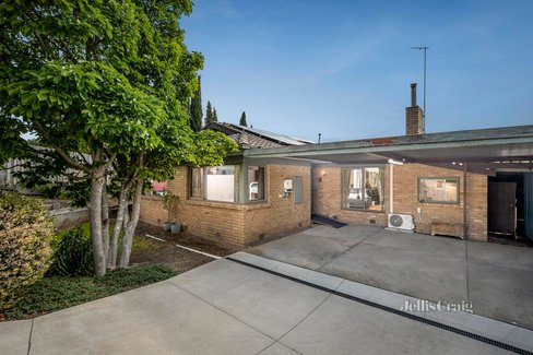 44 Crown Point Ridge Chirnside Park 3116