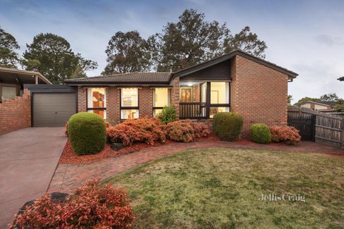 44 Dunbarton Drive Eltham North 3095