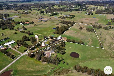 44 Karingal Park Drive, SMYTHES CREEK VIC 3351