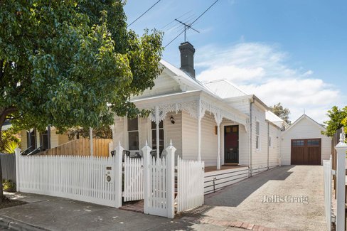 44 Salisbury Grove Northcote 3070