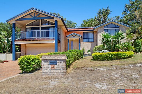 44 Scarborough Way, DUNBOGAN NSW 2443