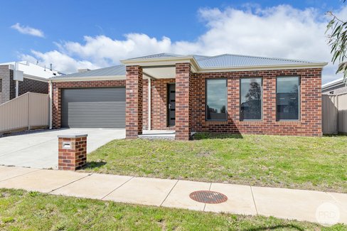 44 Spoonbill Avenue, WINTER VALLEY VIC 3358