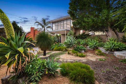 44 Stephensons Road Mount Waverley 3149