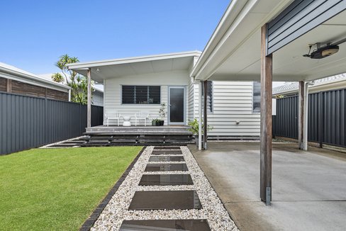 44 Twenty Fourth Avenue, Palm Beach QLD 4221