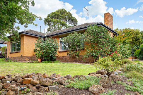 44 Valda Avenue Mont Albert North 3129