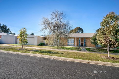 44 Vale Street Sebastopol 3356
