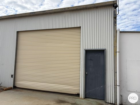 4/405 Wagga Road, LAVINGTON NSW 2641