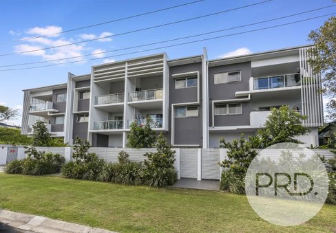 4/410 Zillmere Road (Meet On Seeney Street), ZILLMERE QLD 4034