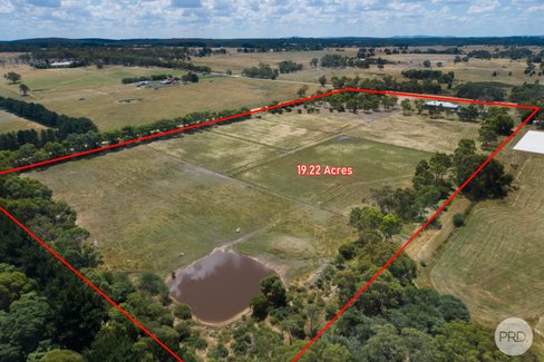 443 Brays Road, ROSS CREEK VIC 3351