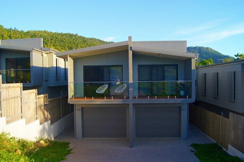 45 Altmann Avenue, CANNONVALE QLD 4802