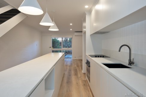 4/5 Barkly Street Brunswick East 3057