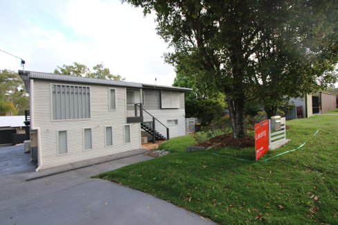 45 Kinarra Street, ASHMORE QLD 4214