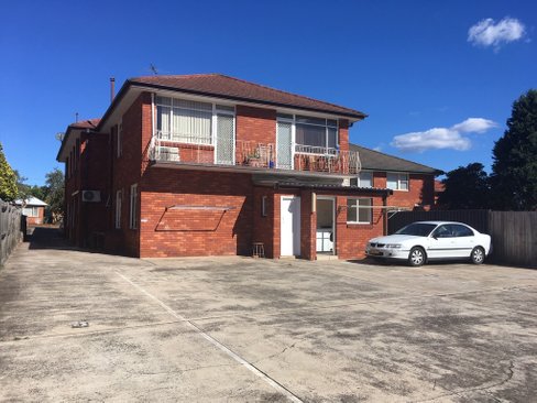 4/5 Parry Avenue, NARWEE NSW 2209