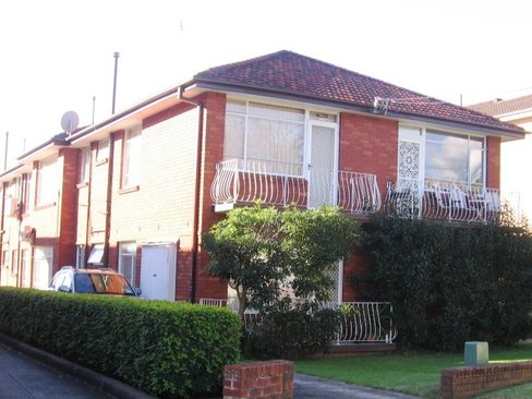 4/5 Parry Avenue, NARWEE NSW 2209