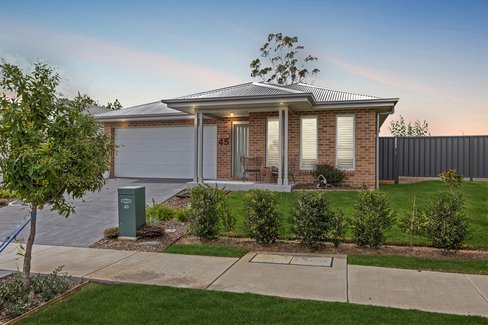 45 Tillage Dr, LOCHINVAR NSW 2321