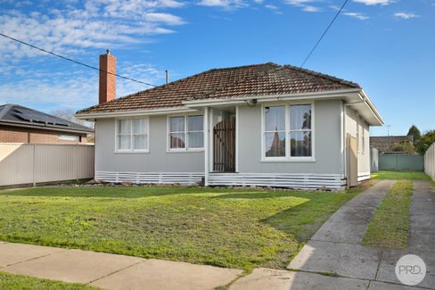 451 Gillies Street, WENDOUREE VIC 3355