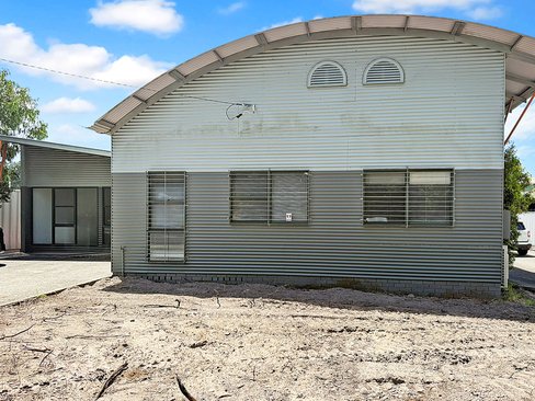 453 Ocean Drive, LAURIETON NSW 2443