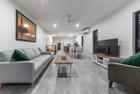 46 Altmann Avenue, CANNONVALE QLD 4802