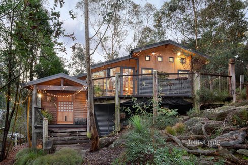 46 Haleys Gully Road Hurstbridge 3099